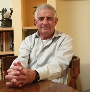 Профессор Ури Крамер